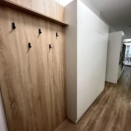 Modern Comfort Next To Historic Sights 布拉迪斯拉发