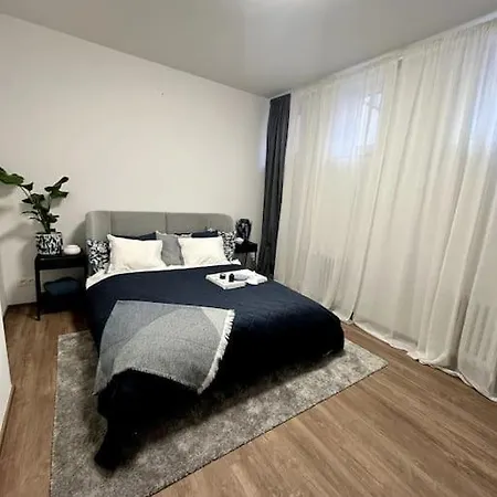 Modern Comfort Next To Historic Sights 布拉迪斯拉发
